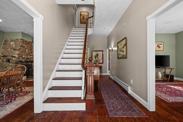 181 Main, Kingston, NH 03848