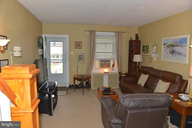 328 W FIFTH ST, Lansdale, PA 19446