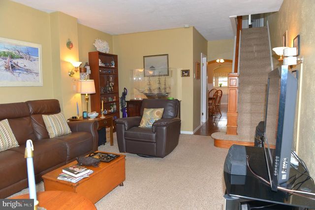 328 W FIFTH ST, Lansdale, PA 19446