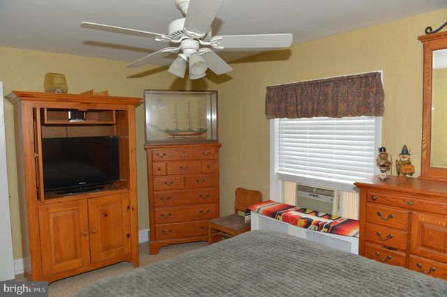 328 W FIFTH ST, Lansdale, PA 19446