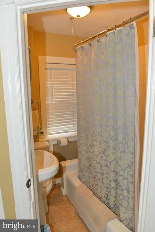 328 W FIFTH ST, Lansdale, PA 19446