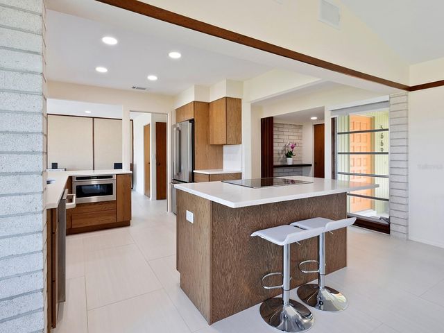 5669 AMERICA DRIVE, Sarasota, FL 34231