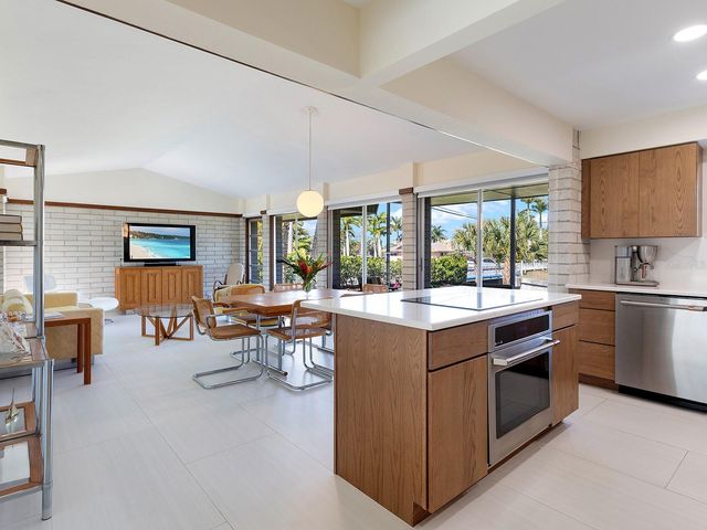 5669 AMERICA DRIVE, Sarasota, FL 34231