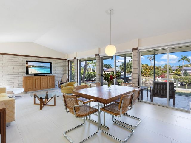 5669 AMERICA DRIVE, Sarasota, FL 34231