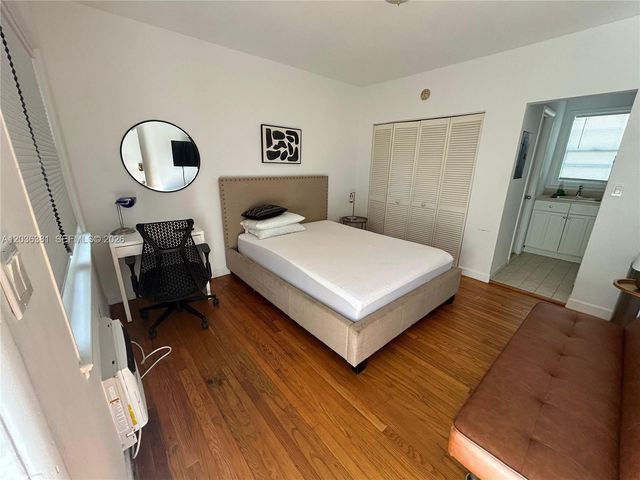 300 Sunset Dr 15, Fort Lauderdale, FL 33301