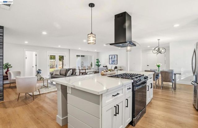 1743 Willow Creek Ct, San Jose, CA 95124