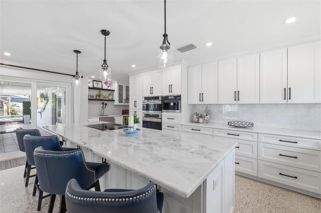 4029 38TH WAY S, St Petersburg, FL 33711