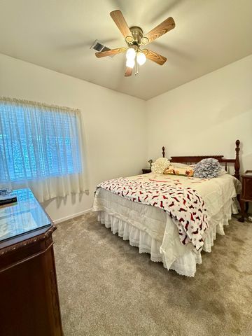 1044 W Orange Street, Hanford, CA 93230