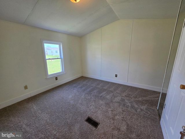 864 ASPEN AVE, Spring City, PA 19475