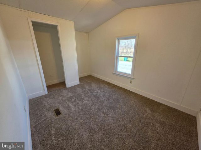 864 ASPEN AVE, Spring City, PA 19475