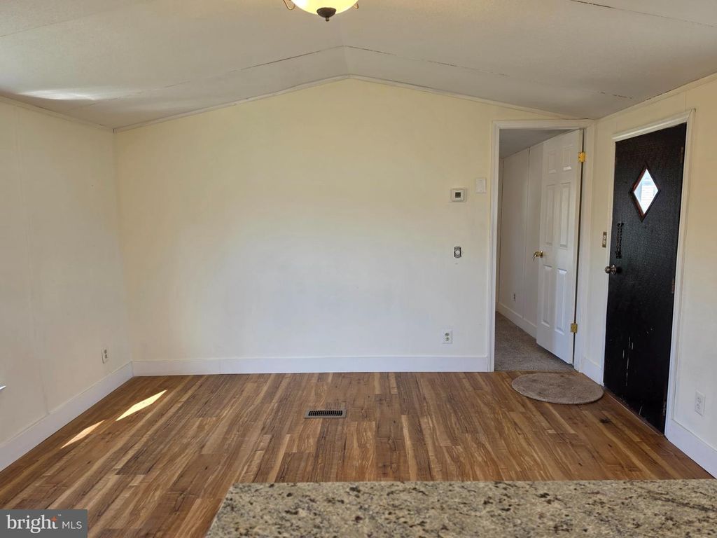 Image 11 of property listing at 864 ASPEN AVE, Spring City, PA 19475