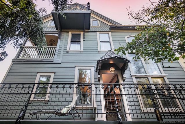 2133 2nd Ave, San Diego, CA 92101