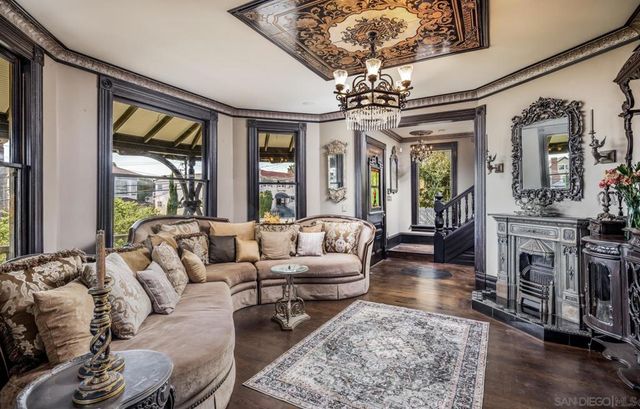 2133 2nd Ave, San Diego, CA 92101