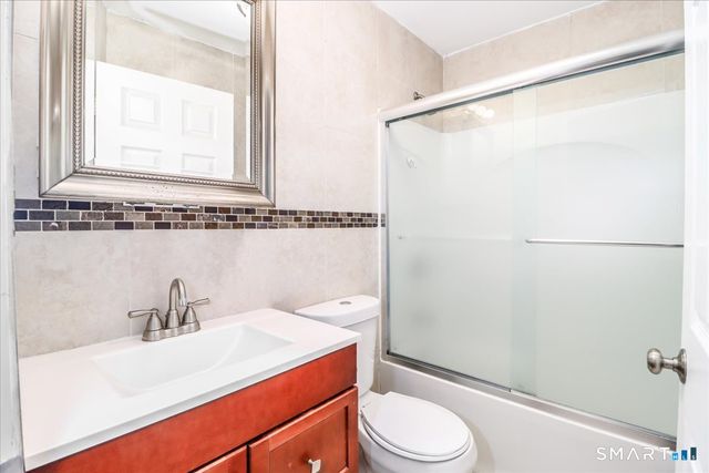 268 Congress Avenue APT 18, Waterbury, CT 06708