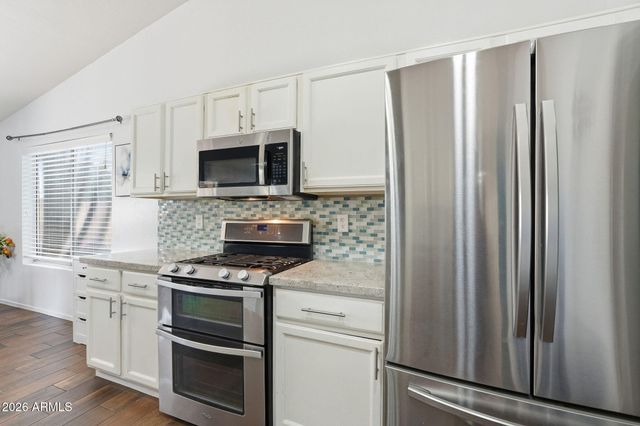 6647 W TONOPAH Drive, Glendale, AZ 85308