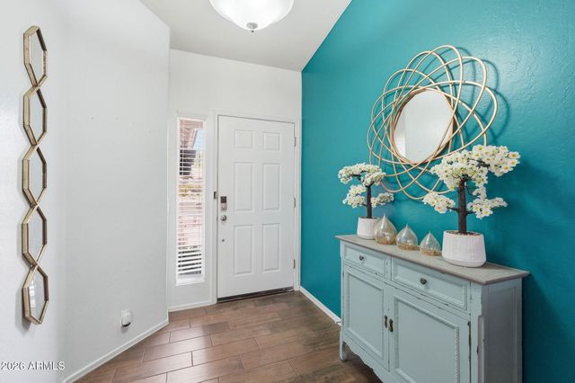 6647 W TONOPAH Drive, Glendale, AZ 85308