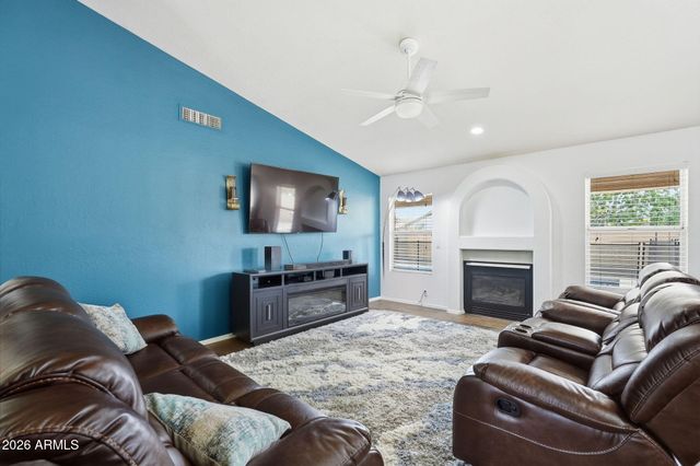 6647 W TONOPAH Drive, Glendale, AZ 85308