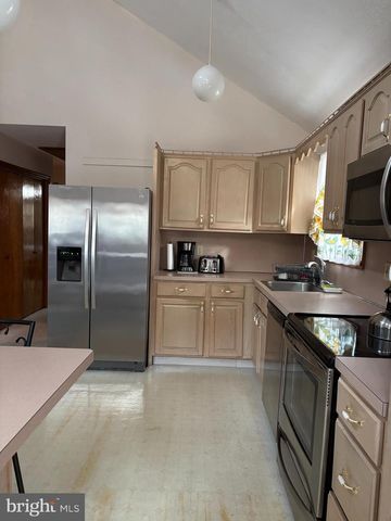 329 KILMER TRL, Albrightsville, PA 18210