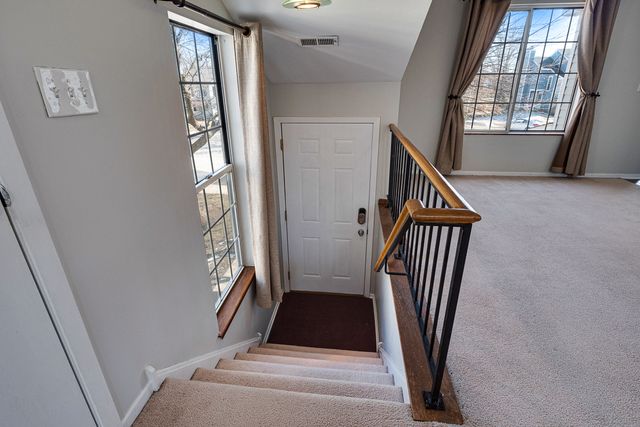 972 Mallard Circle 2, Schaumburg, IL 60193