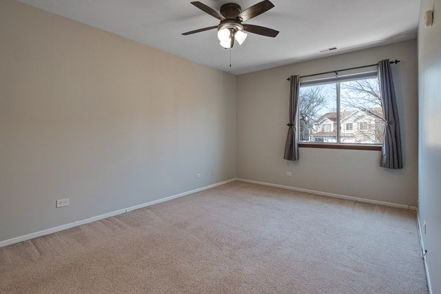 972 Mallard Circle 2, Schaumburg, IL 60193