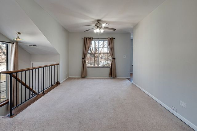 972 Mallard Circle 2, Schaumburg, IL 60193