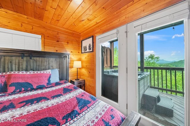 1644 Pinewood Way, Sevierville, TN 37862