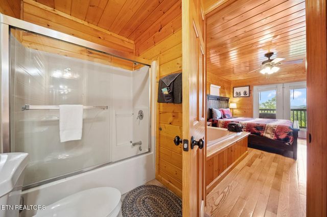 1644 Pinewood Way, Sevierville, TN 37862