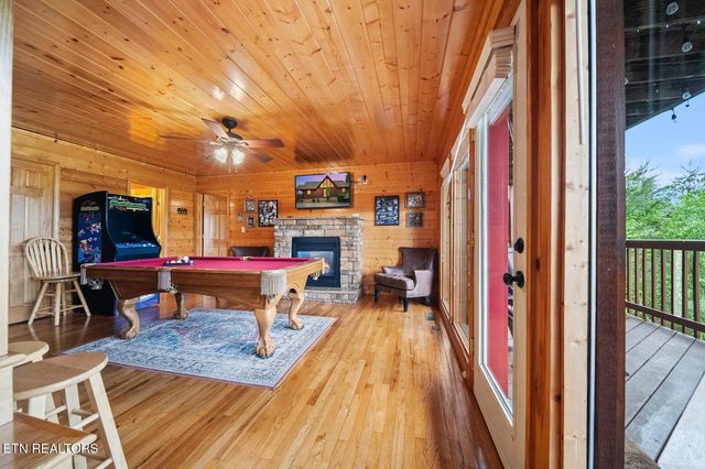 1644 Pinewood Way, Sevierville, TN 37862