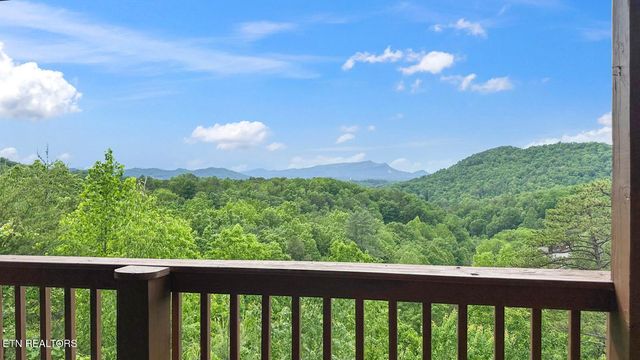 1644 Pinewood Way, Sevierville, TN 37862