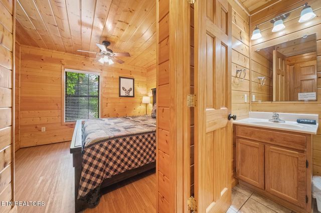 1644 Pinewood Way, Sevierville, TN 37862