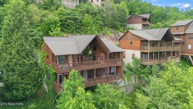 1644 Pinewood Way, Sevierville, TN 37862
