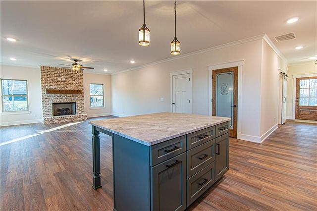 386 Mulberry Circle, Jasper, GA 30143