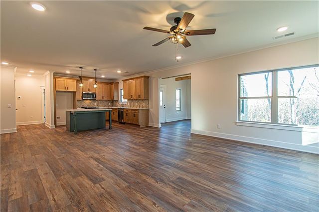 386 Mulberry Circle, Jasper, GA 30143