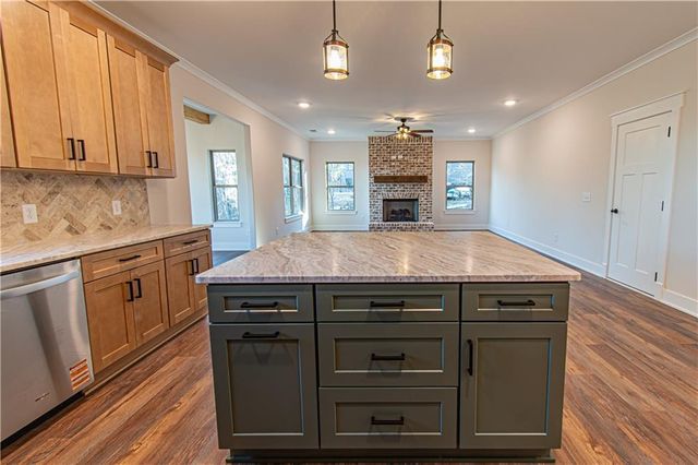 386 Mulberry Circle, Jasper, GA 30143
