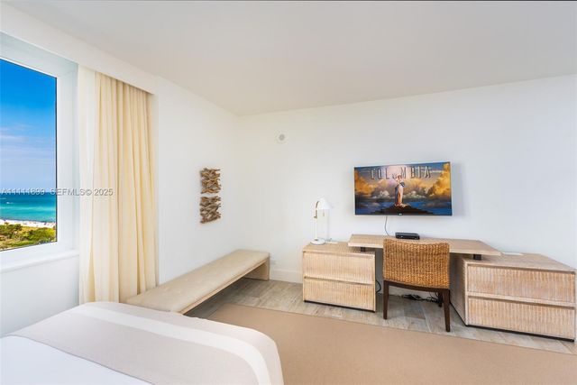 102 24th Street 1015, Miami Beach, FL 33139