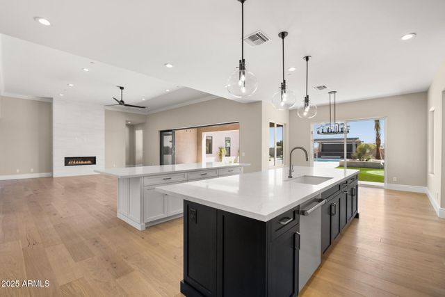 12295 E GOLD DUST Avenue, Scottsdale, AZ 85259