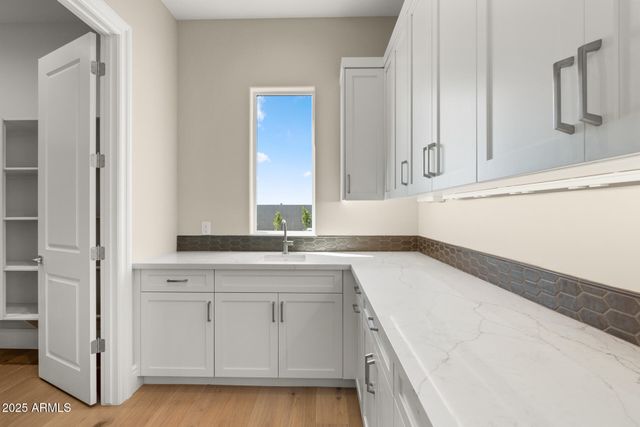 12295 E GOLD DUST Avenue, Scottsdale, AZ 85259