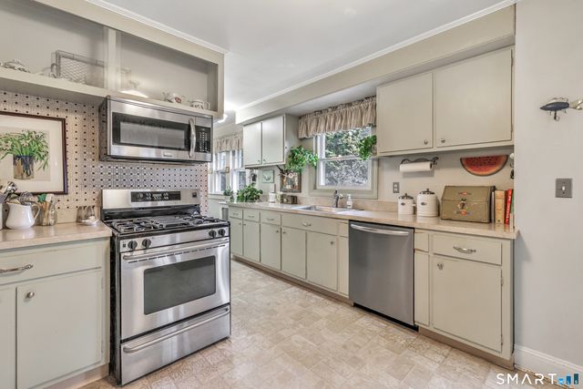 12 Old Saugatuck Road, Norwalk, CT 06855