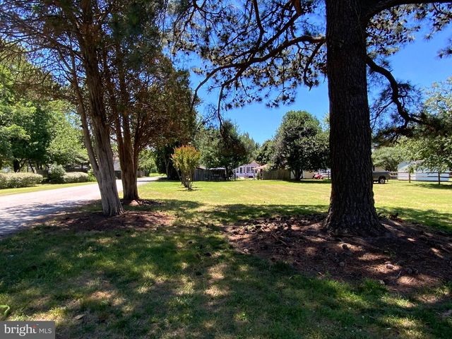 21120 GREEN LN, Rock Hall, MD 21661
