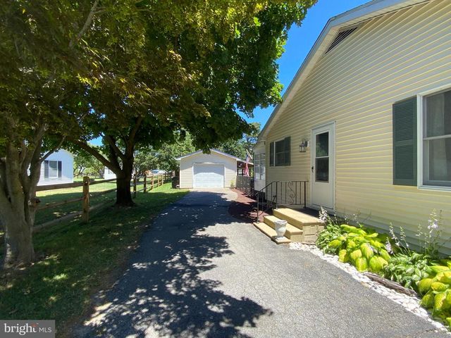 21120 GREEN LN, Rock Hall, MD 21661