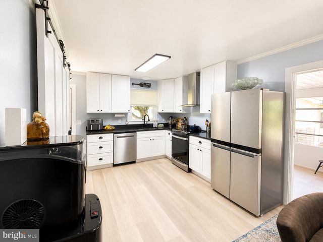 21120 GREEN LN, Rock Hall, MD 21661