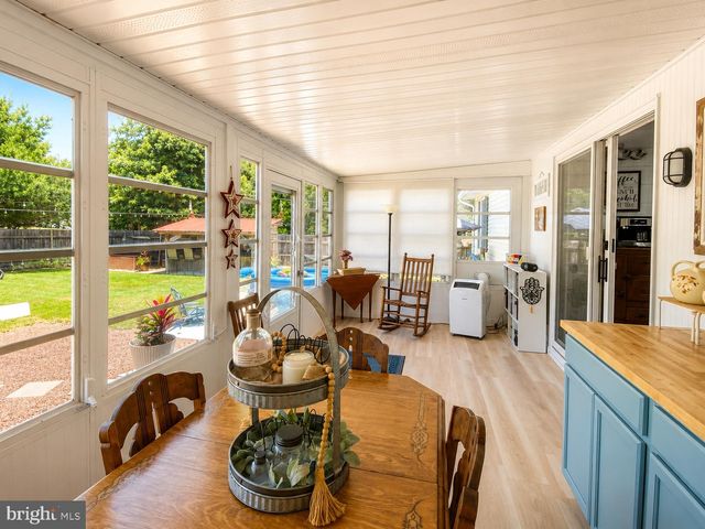 21120 GREEN LN, Rock Hall, MD 21661