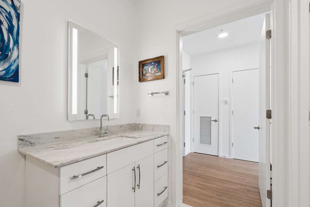 806 Olympic St Apt 405, Nashville, TN 37203