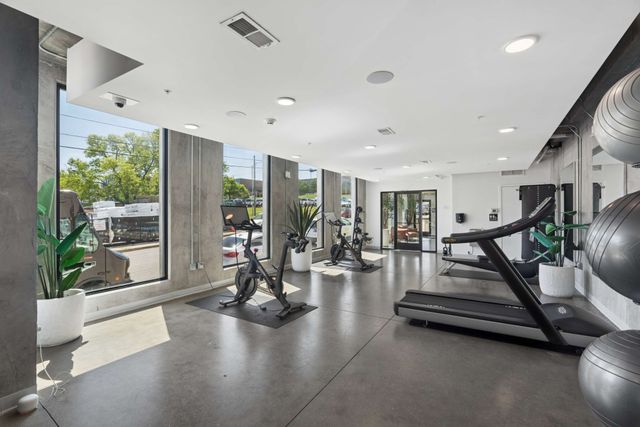 806 Olympic St Apt 405, Nashville, TN 37203