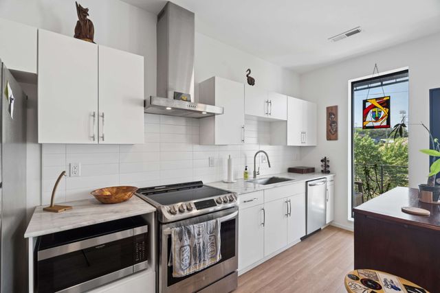 806 Olympic St Apt 405, Nashville, TN 37203