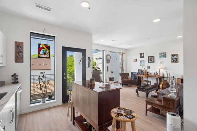 806 Olympic St Apt 405, Nashville, TN 37203