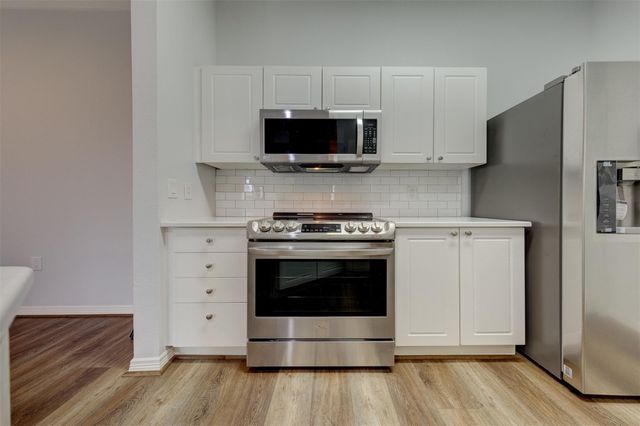 3045 Marina Bay Drive Drive 12201, League City, TX 77573