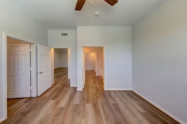 3045 Marina Bay Drive Drive 12201, League City, TX 77573