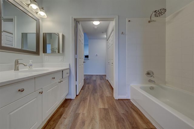 3045 Marina Bay Drive Drive 12201, League City, TX 77573