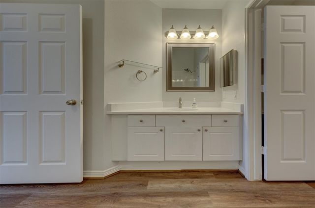 3045 Marina Bay Drive Drive 12201, League City, TX 77573